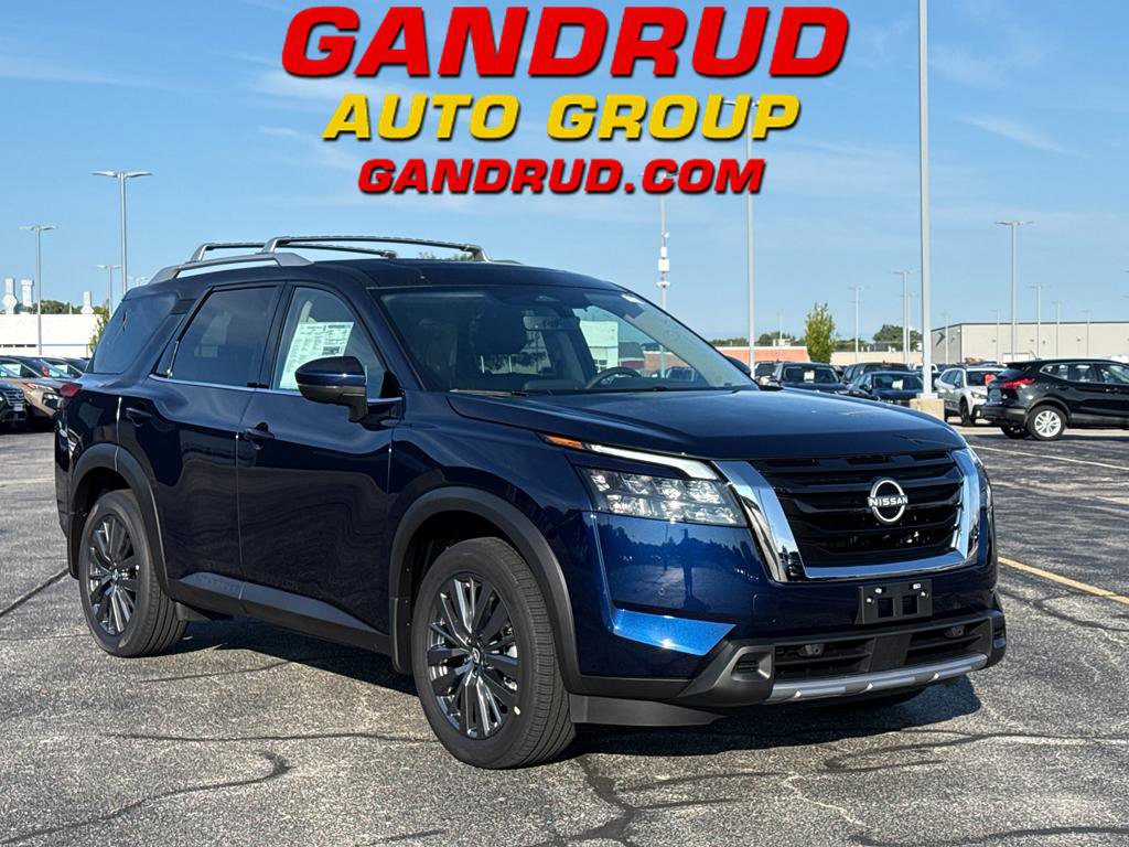 New 2025 Nissan Pathfinder SL