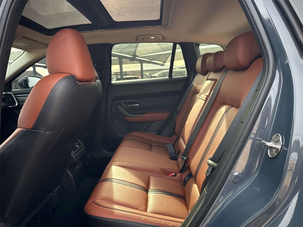 Used 2023 MAZDA CX-50 Meridian Edition w/ Apex Package image 22