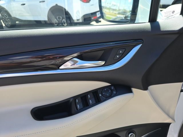 Used 2024 Buick Enclave Essence w/ Technology Package image 12