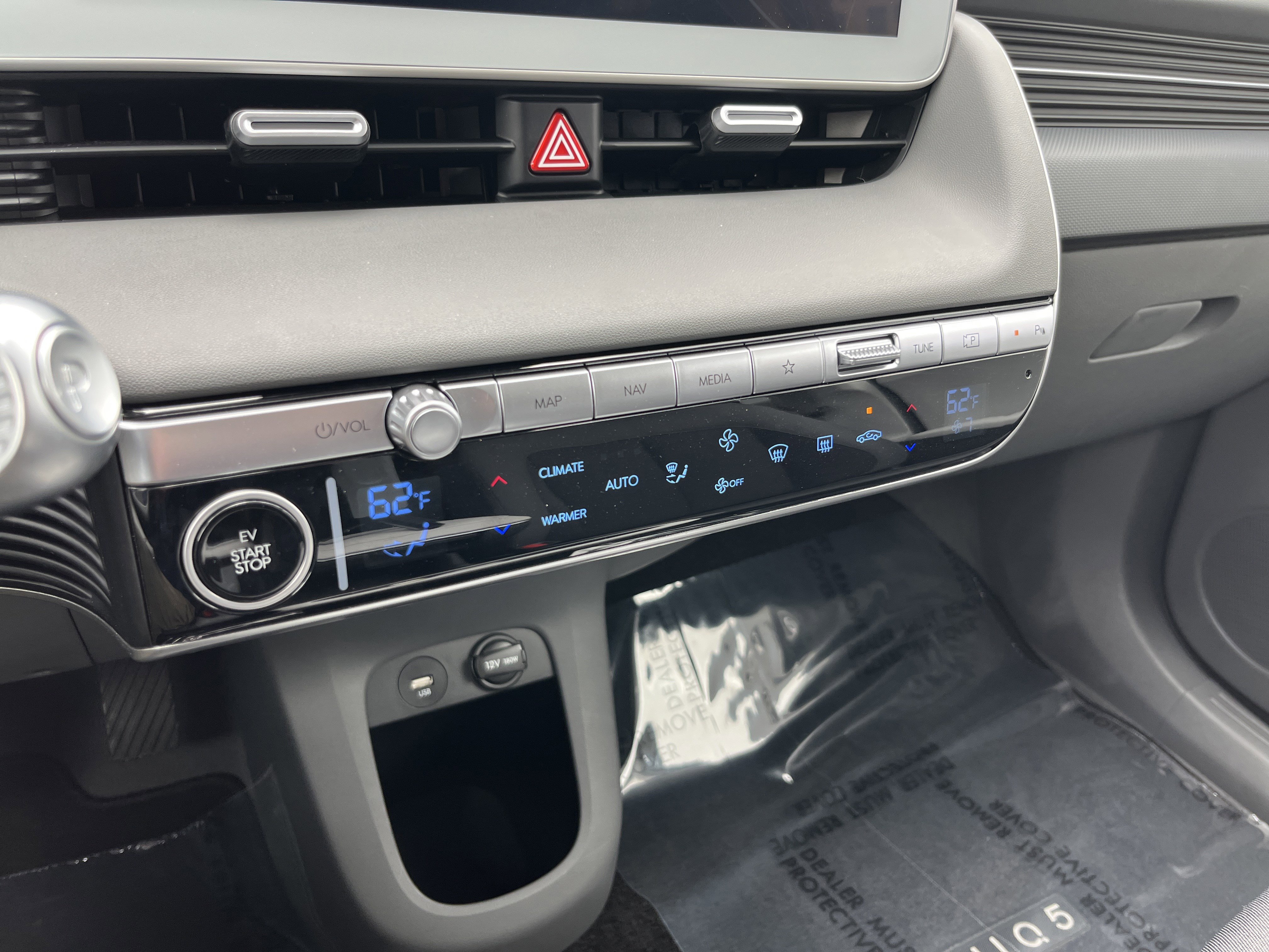 Certified 2024 Hyundai Ioniq 5 SE RWD image 25