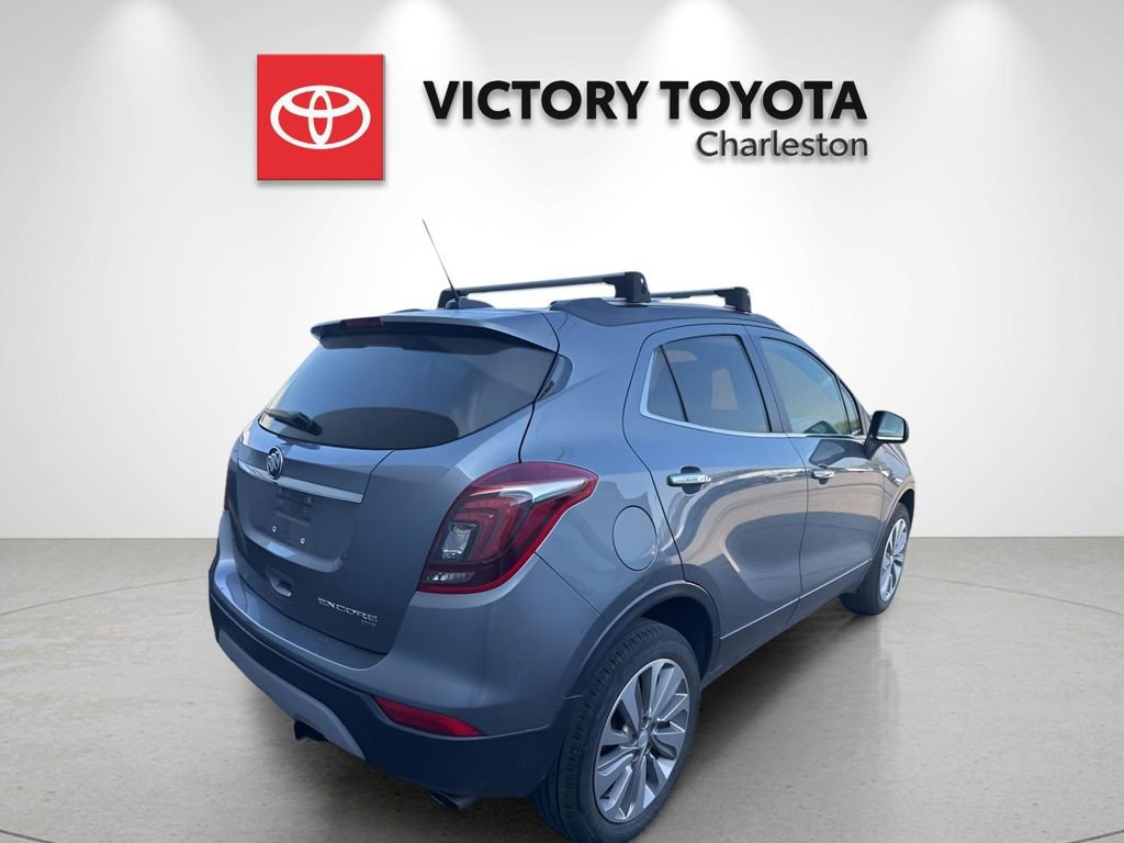 Used 2019 Buick Encore Preferred w/ LPO, Road Trip Package AWD/4WD image 4