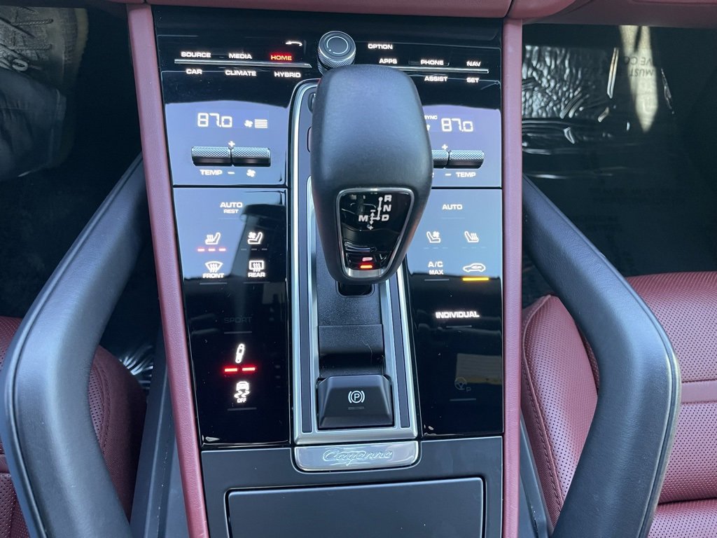 Used 2021 Porsche Cayenne Base image 12