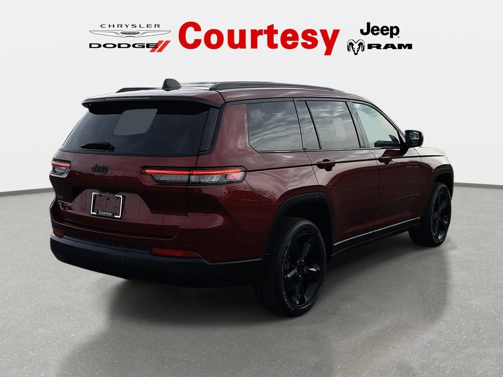 Certified 2023 Jeep Grand Cherokee L Laredo AWD/4WD image 5