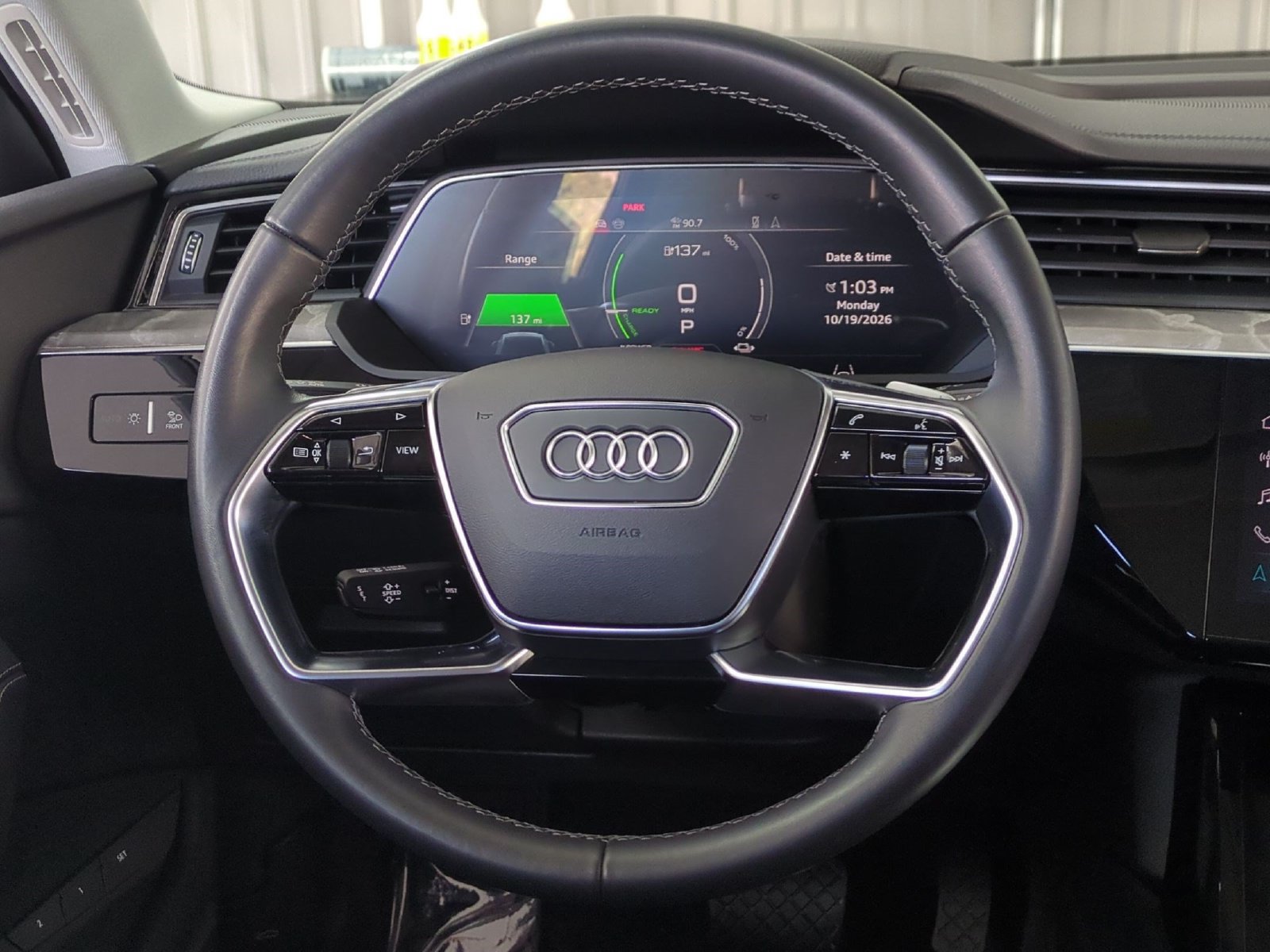 Used 2024 Audi Q8 e-tron Premium Plus w/ Premium Plus Package AWD/4WD image 9