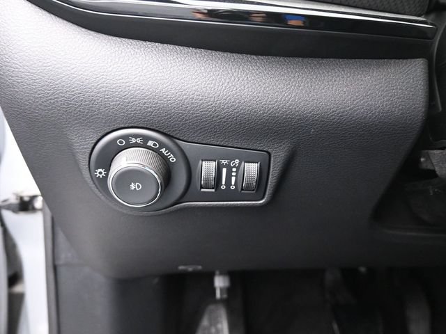 New 2025 Jeep Compass Limited w/ Driver Assist Group I AWD/4WD image 31