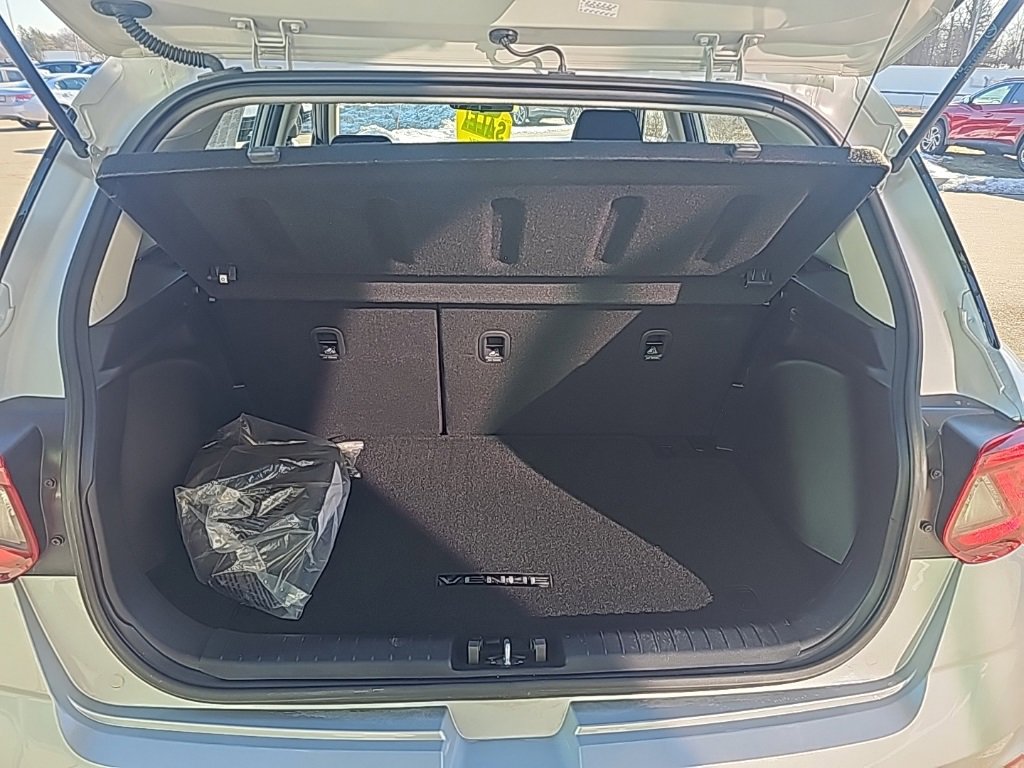 Certified 2023 Hyundai Venue SEL image 31