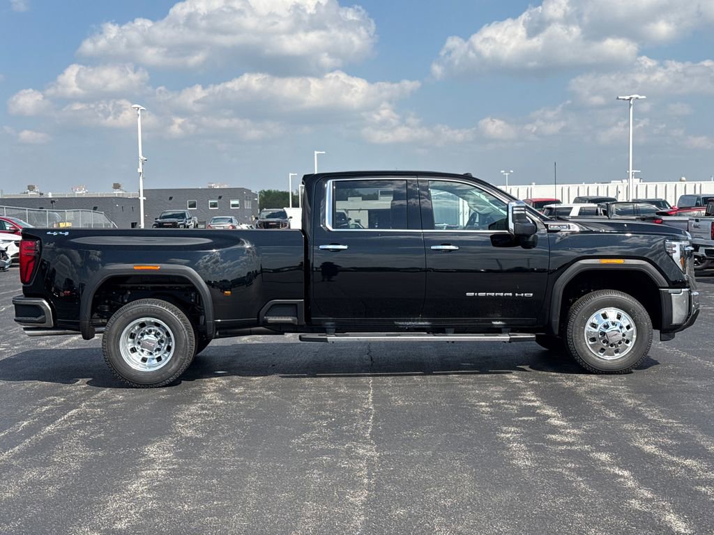 New 2026 GMC Sierra 3500 SLT w/ SLT Premium Package AWD/4WD image 10