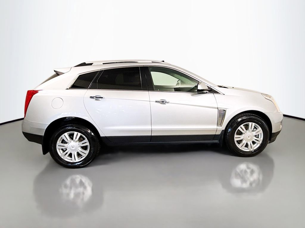 Used 2016 Cadillac SRX Luxury image 8