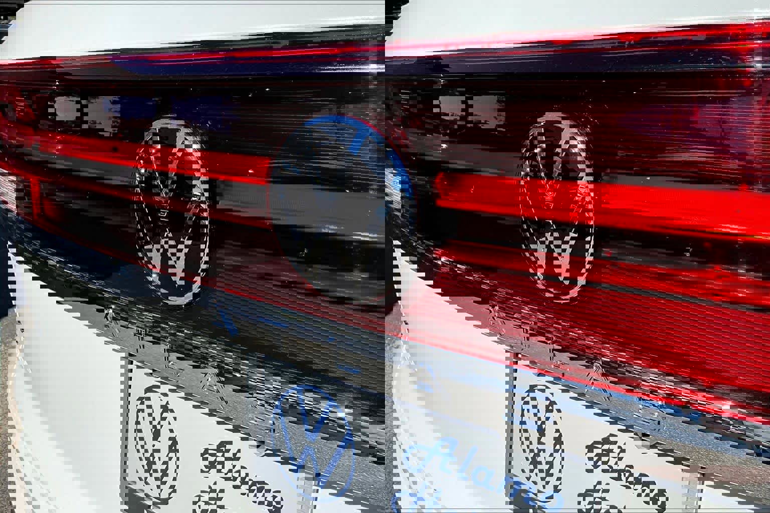 New 2026 Volkswagen Atlas Cross Sport SE image 15