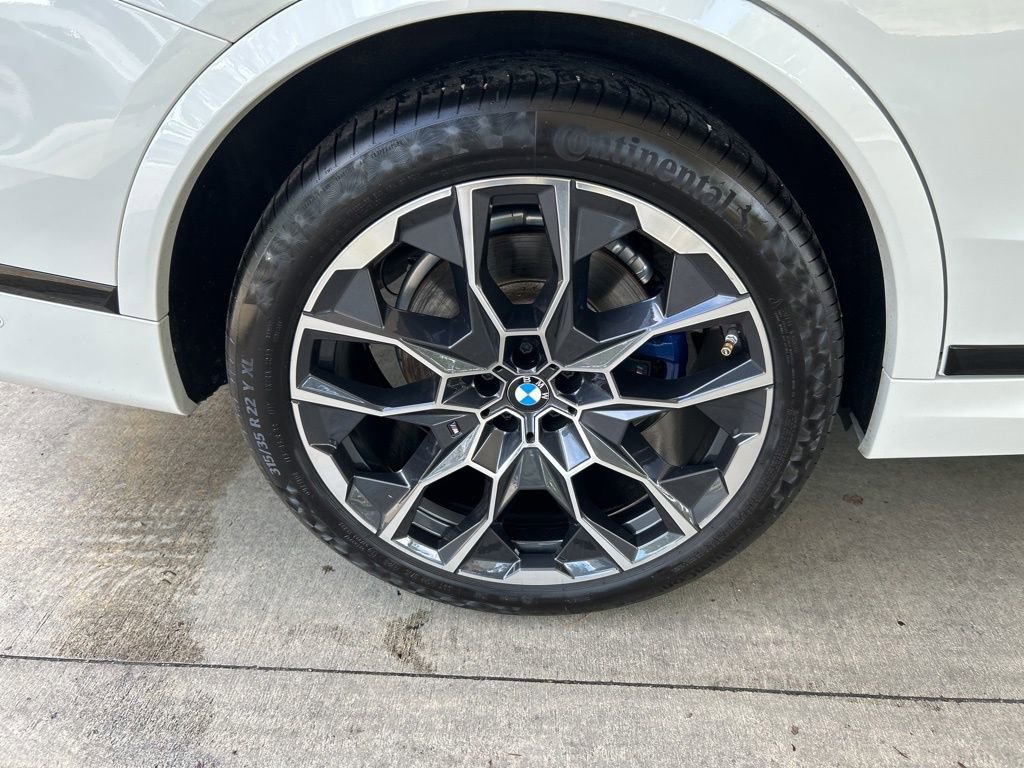 Used 2024 BMW X7 xDrive40i w/ M Sport Package image 21