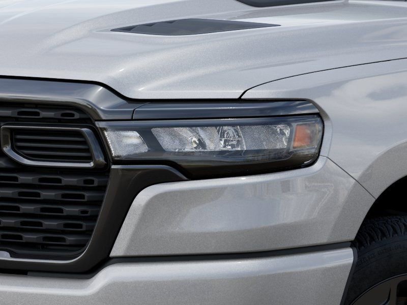 New 2026 RAM 1500 Express AWD/4WD image 10