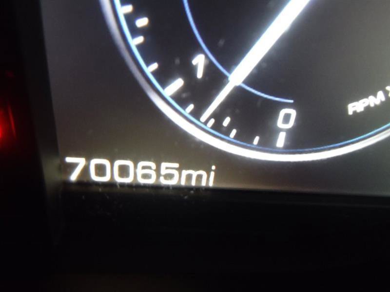 Used 2015 Cadillac Escalade Premium RWD image 24