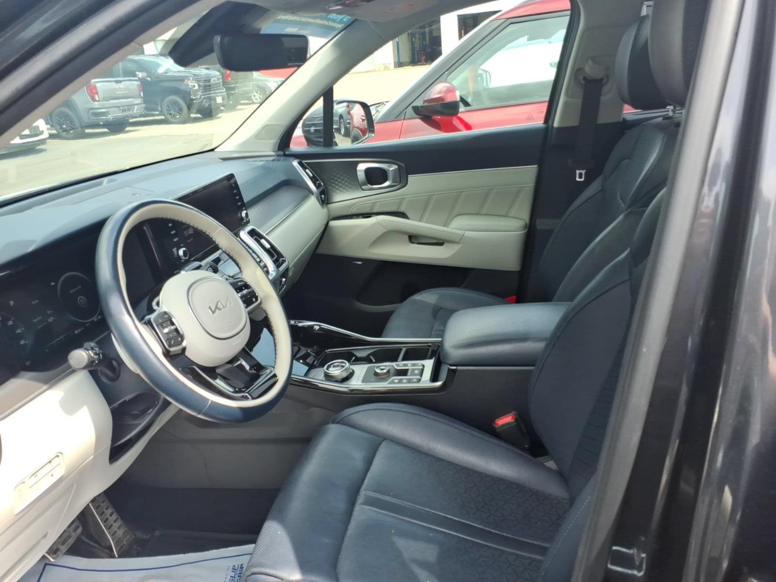 Used 2024 Kia Sorento SX Prestige AWD/4WD image 7