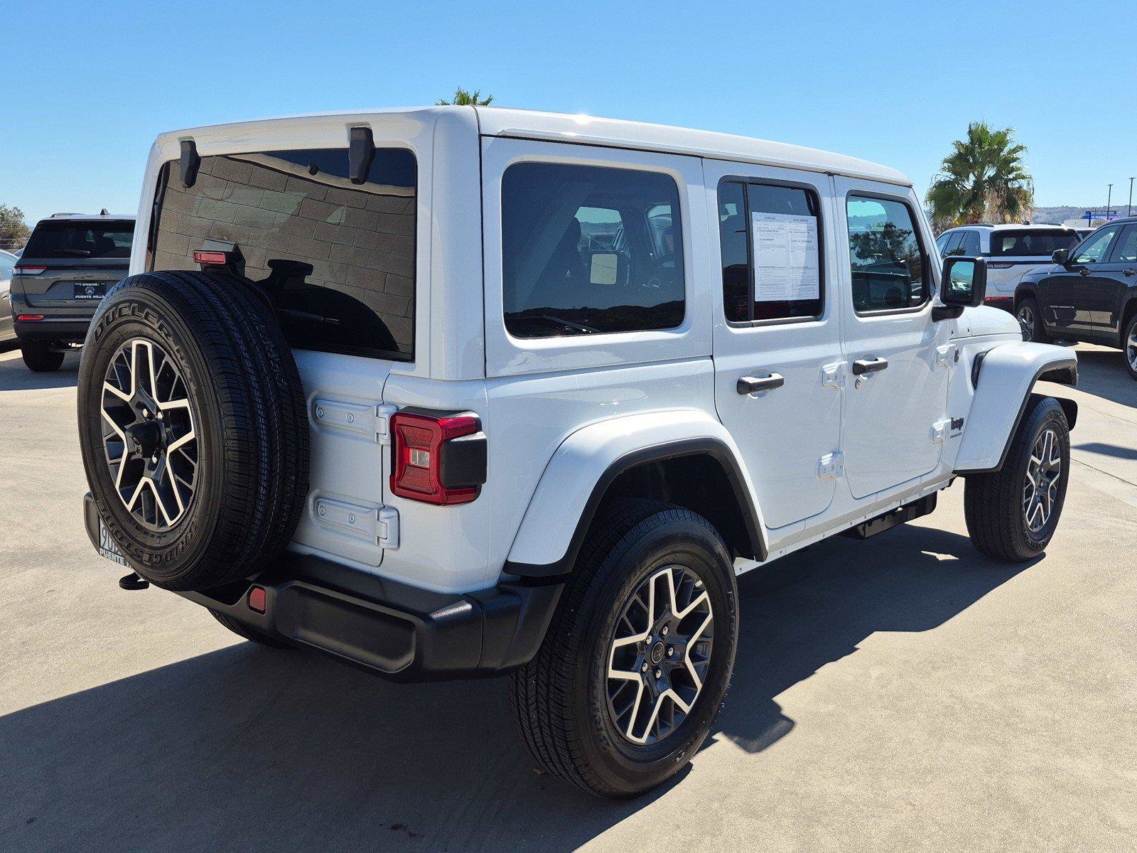 Certified 2026 Jeep Wrangler Unlimited Sahara AWD/4WD image 7