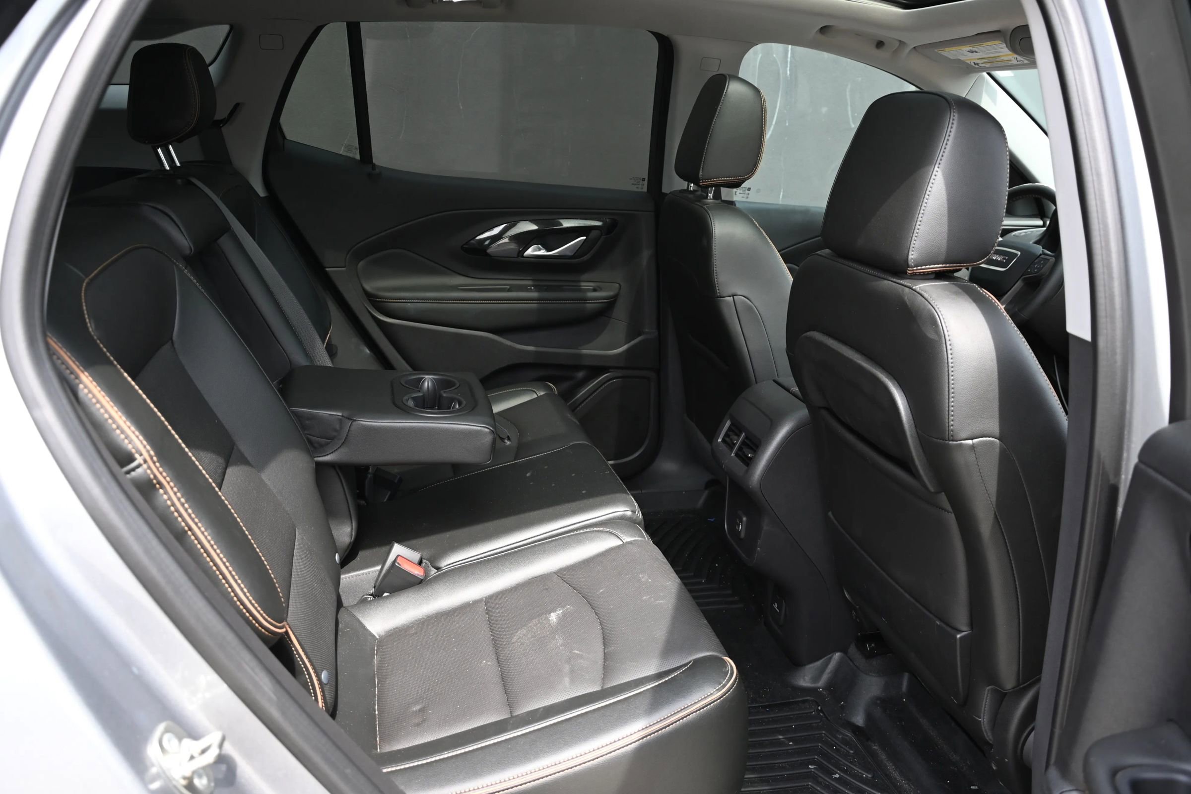 Used 2024 GMC Terrain AT4 w/ Tech Package AWD/4WD image 25