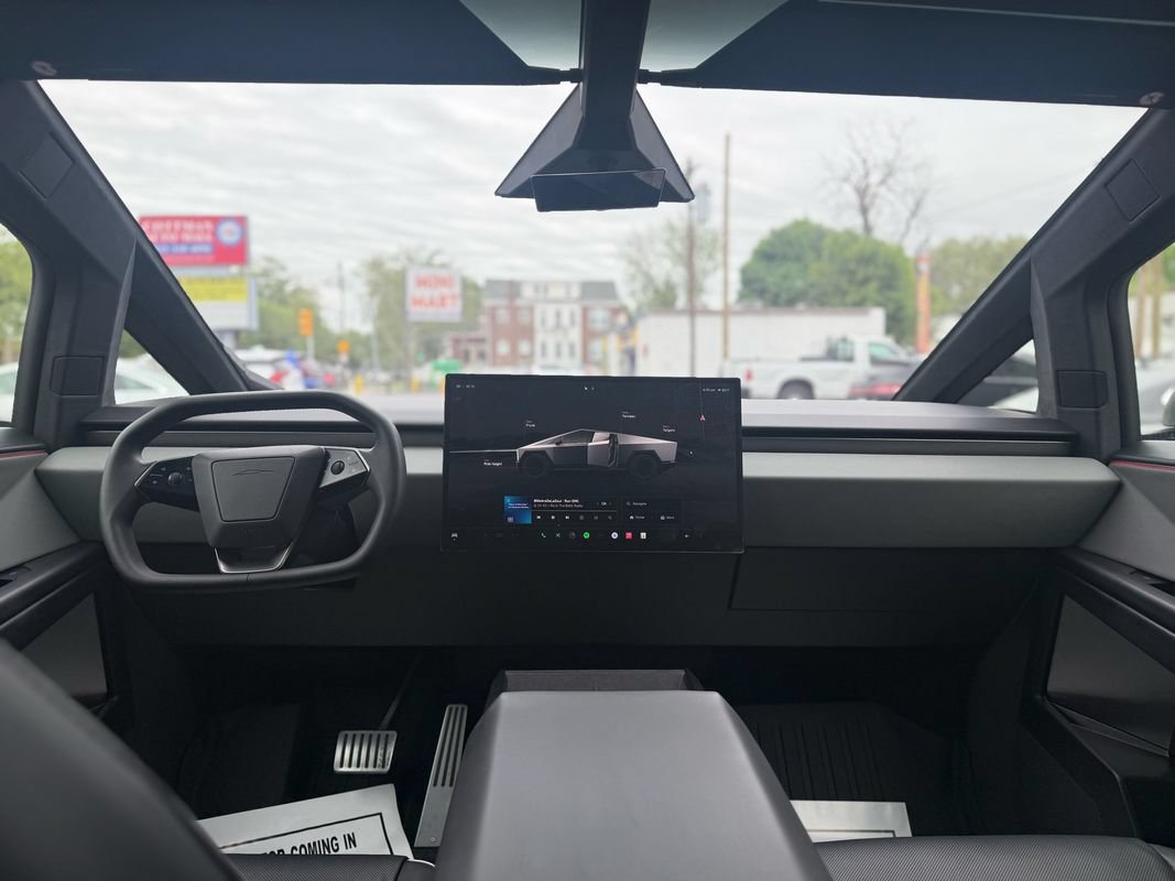 Used 2024 Tesla Cybertruck AWD Crew Cab image 16