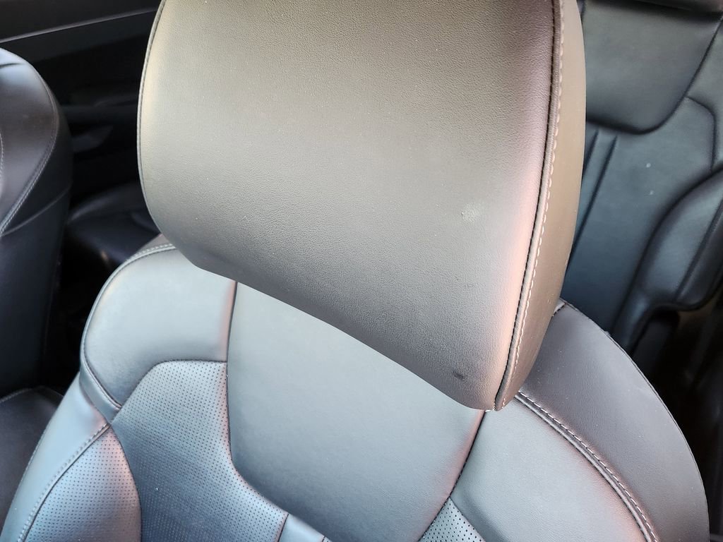 Used 2024 Kia Sorento S w/ Panoramic Sunroof Package image 14