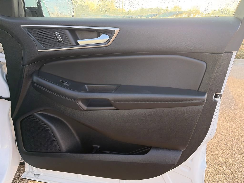 Used 2024 Ford Edge SEL w/ Convenience Package image 10