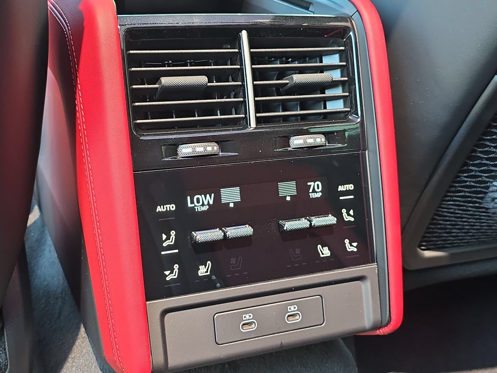 New 2026 Porsche Cayenne Electric AWD/4WD image 14
