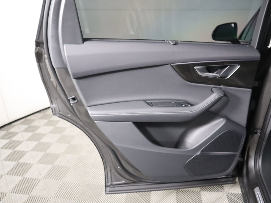 Used 2026 Audi Q7 3.0T Premium Plus w/ Premium Plus Package image 29