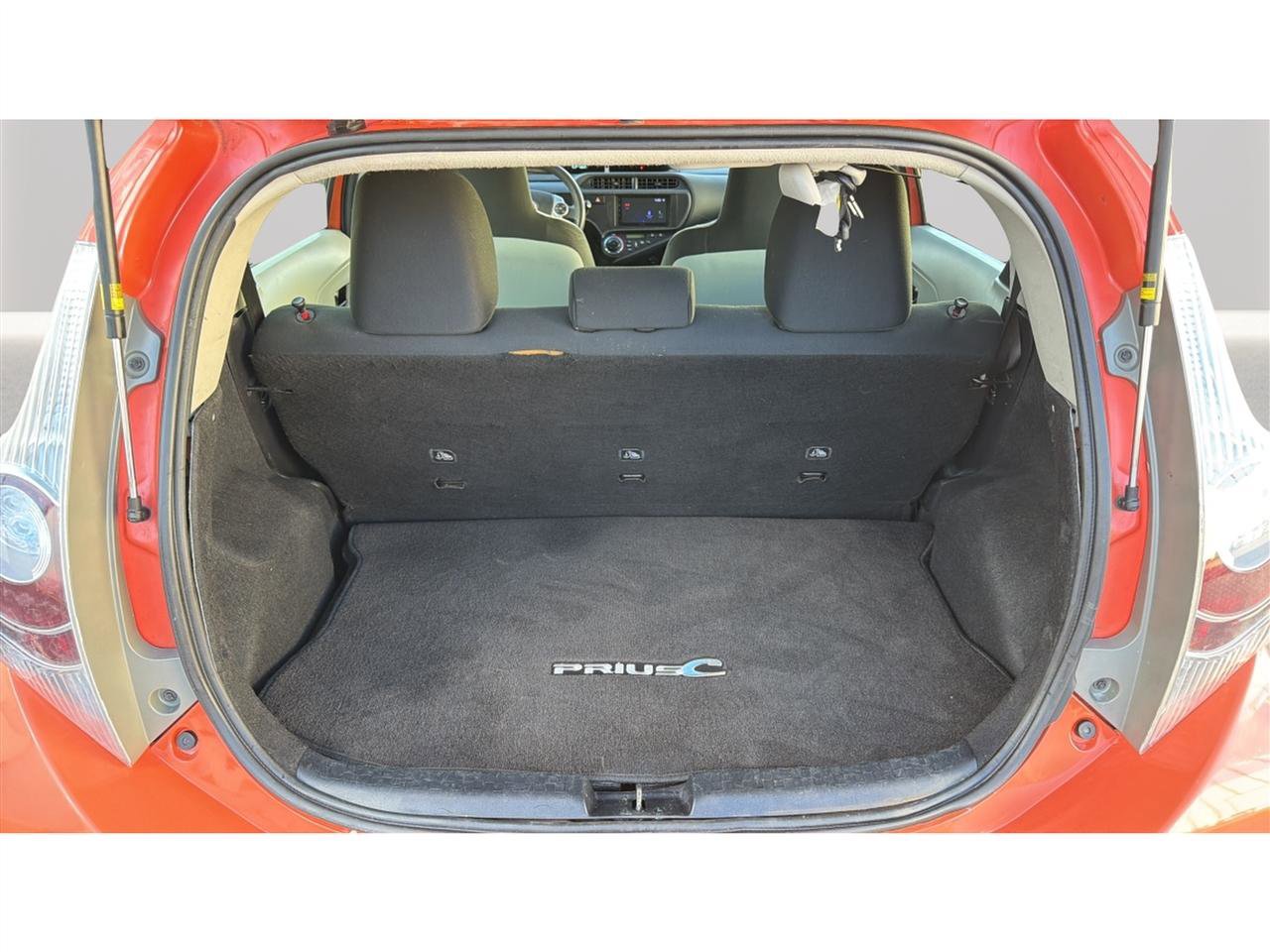 Used 2014 Toyota Prius C One image 28