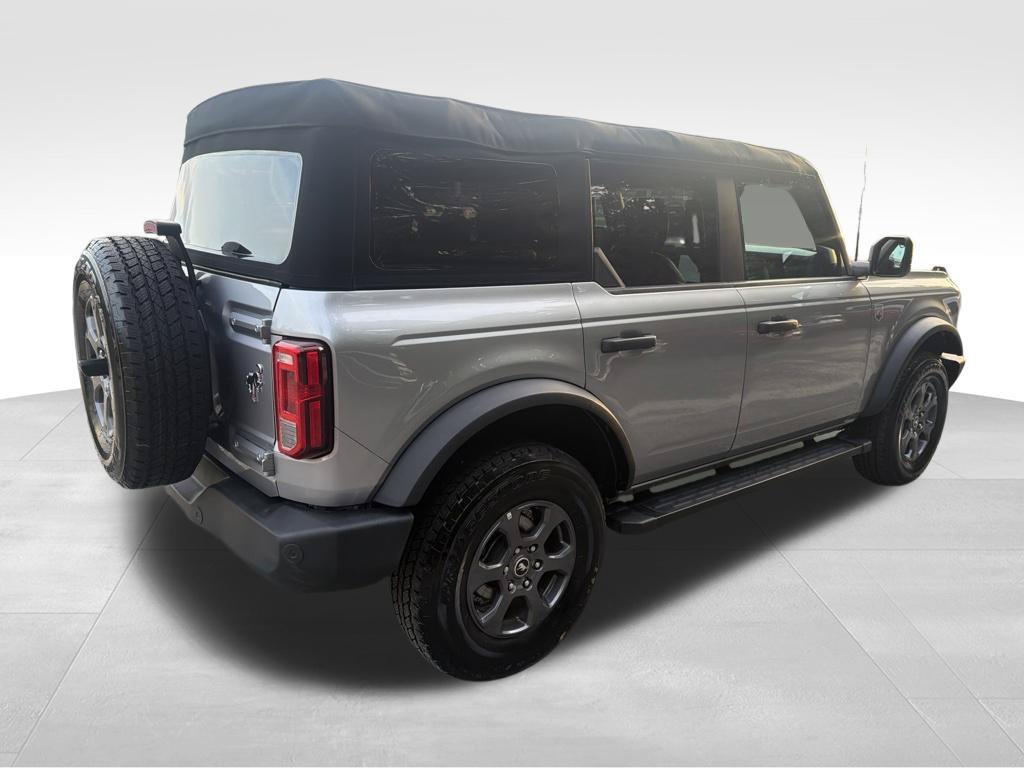 Used 2024 Ford Bronco Big Bend AWD/4WD image 4
