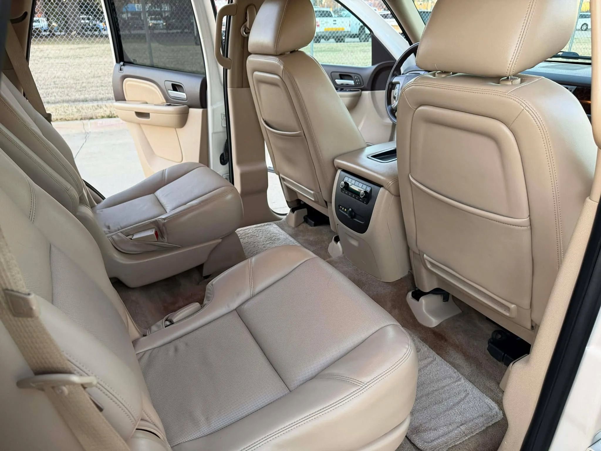 Used 2012 GMC Yukon Denali image 24