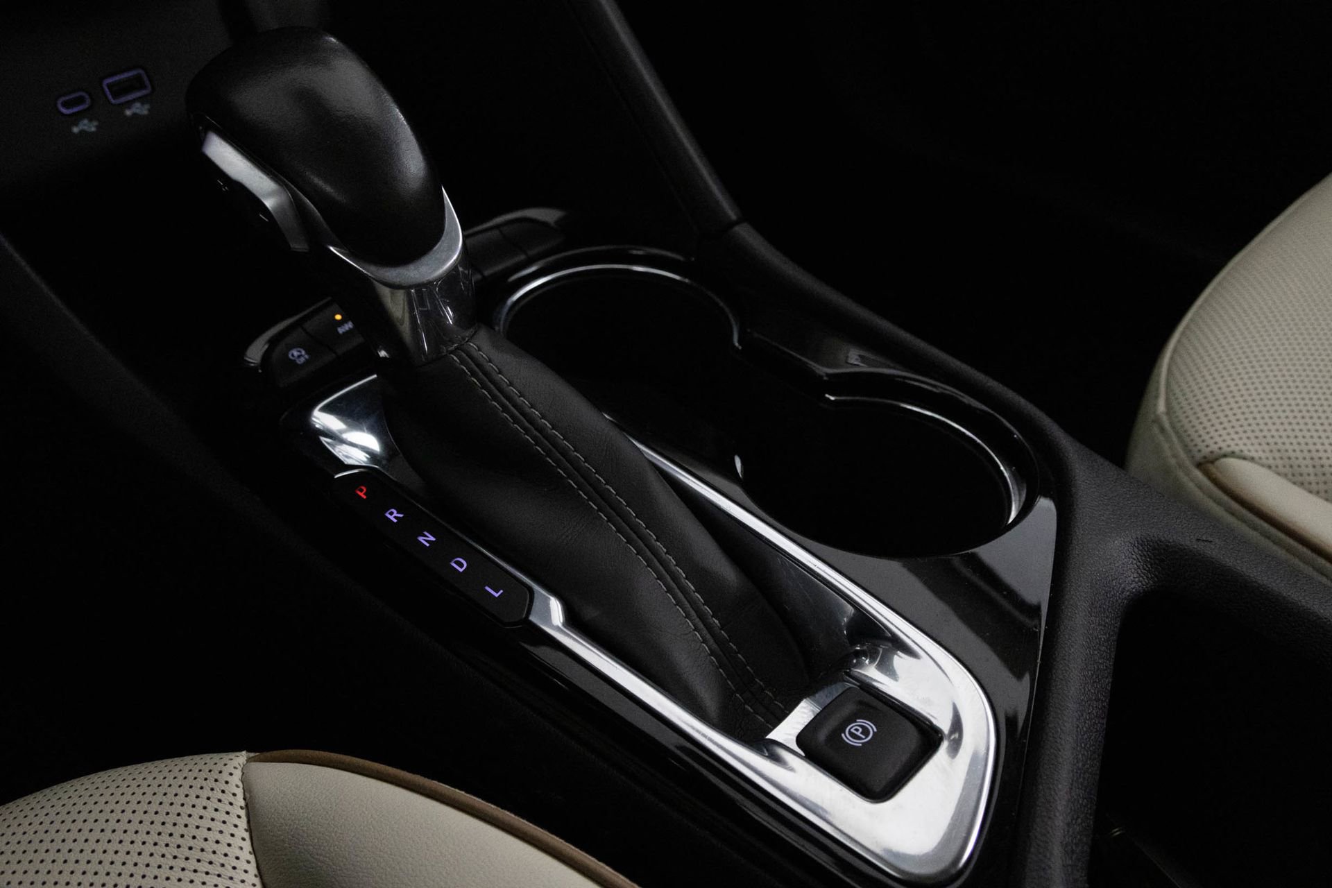 Certified 2024 Buick Encore GX Avenir w/ Avenir Convenience Package image 26