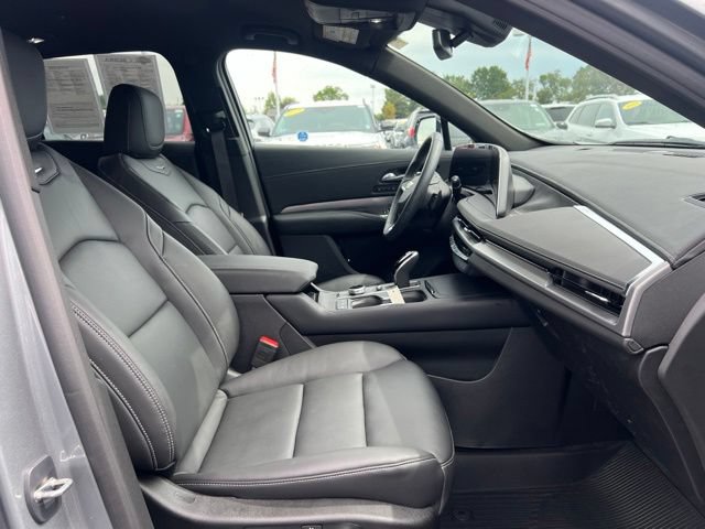 Used 2024 Cadillac XT4 Premium Luxury AWD/4WD image 11