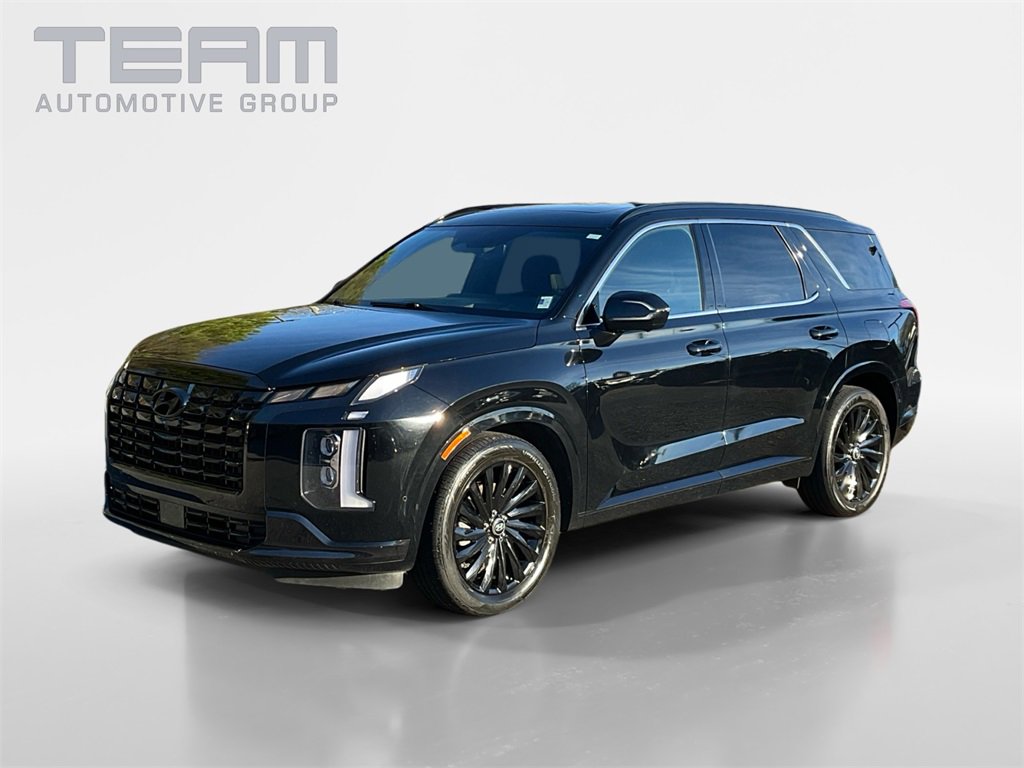 Used 2024 Hyundai Palisade Calligraphy image 3