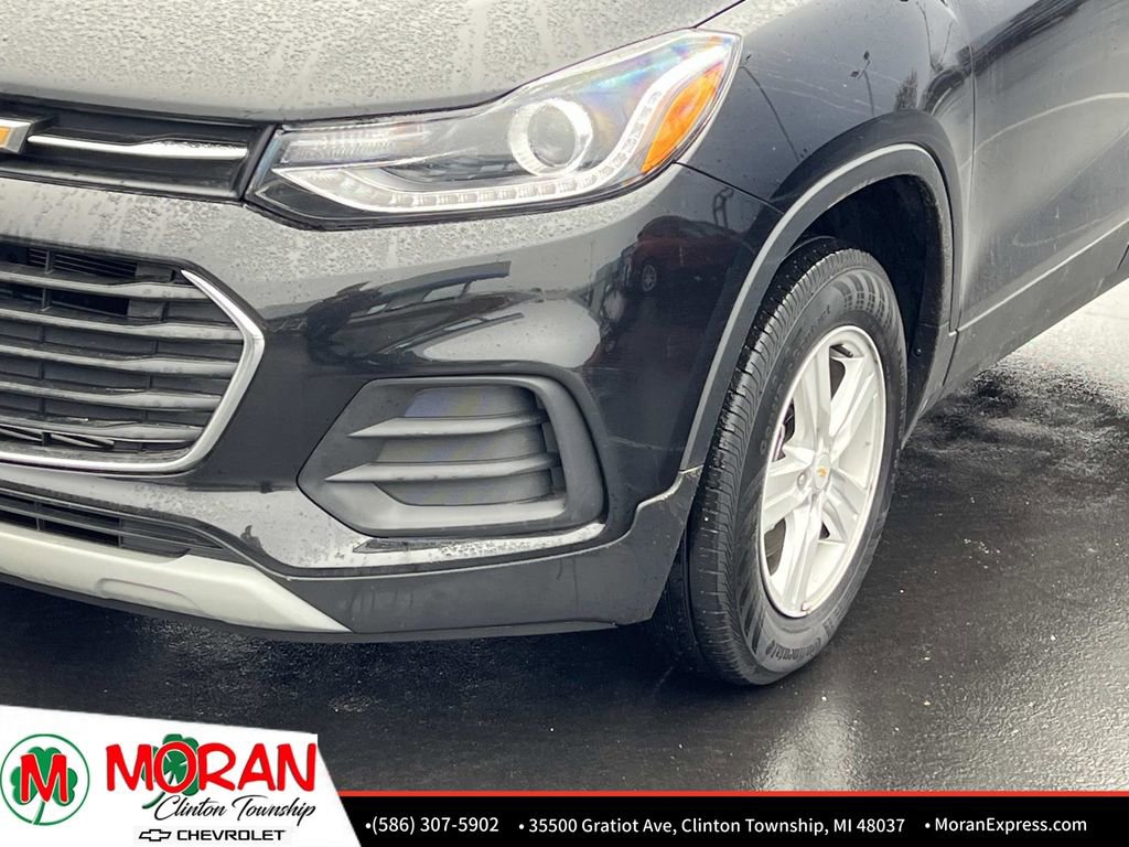 Certified 2022 Chevrolet Trax LT w/ LT Convenience Package image 9