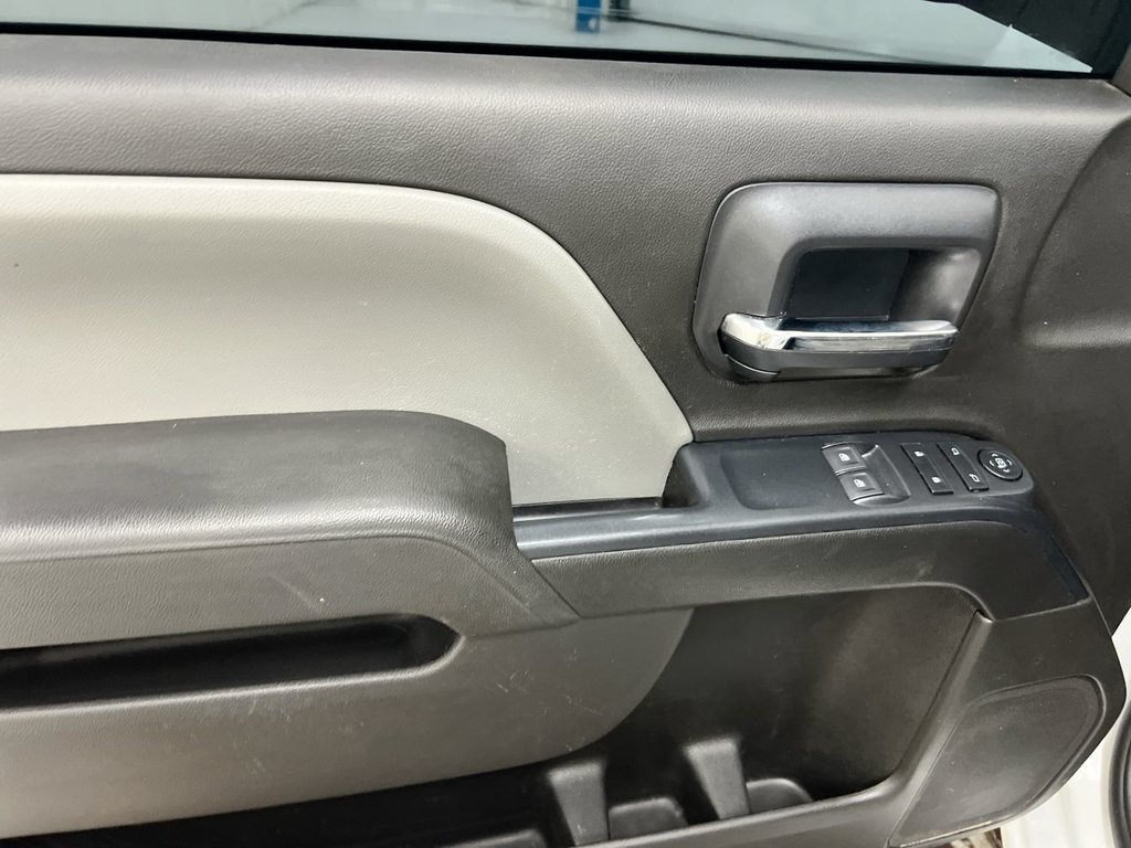 Used 2018 Chevrolet Silverado 1500 LS w/ Trailering Package RWD image 19
