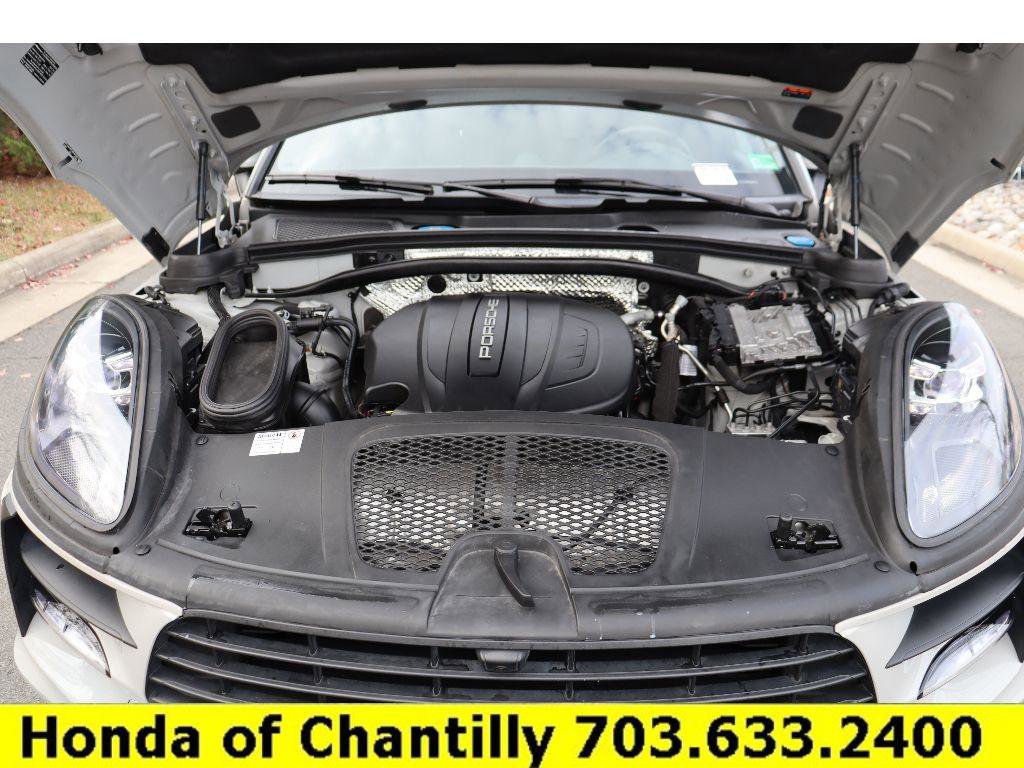 Used 2021 Porsche Macan image 34