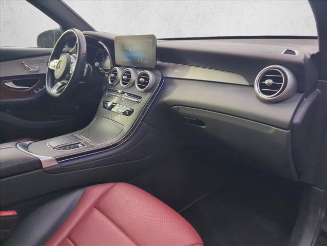 Used 2021 Mercedes-Benz GLC 300 image 27