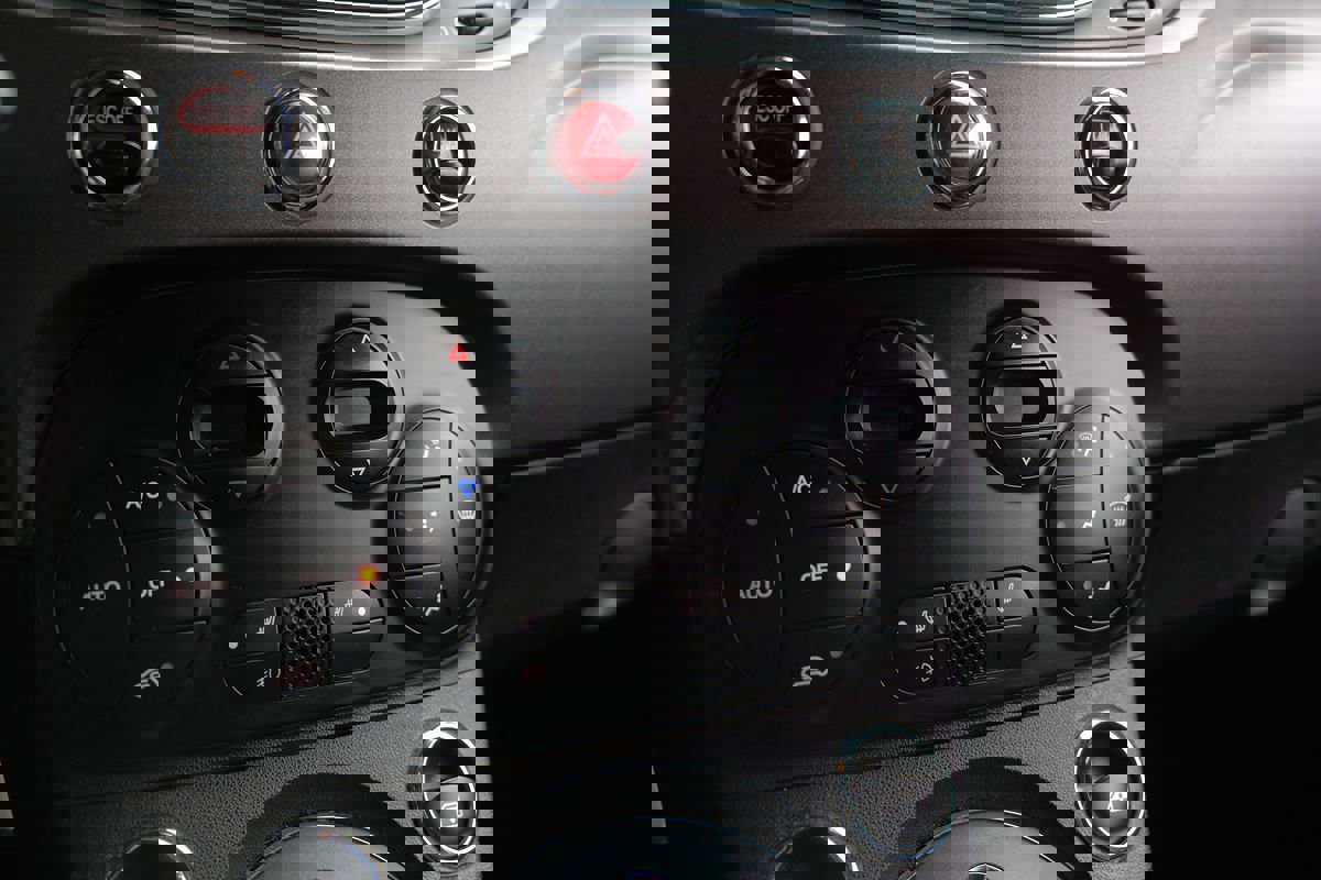 Used 2017 FIAT 500 e image 18