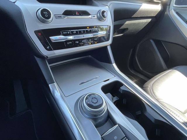 Used 2023 Ford Explorer XLT w/ Equipment Group 202A AWD/4WD image 23