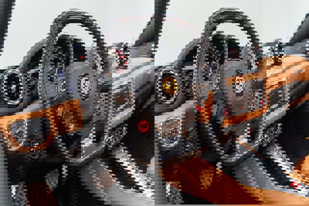 Used 2017 Ferrari California T image 98