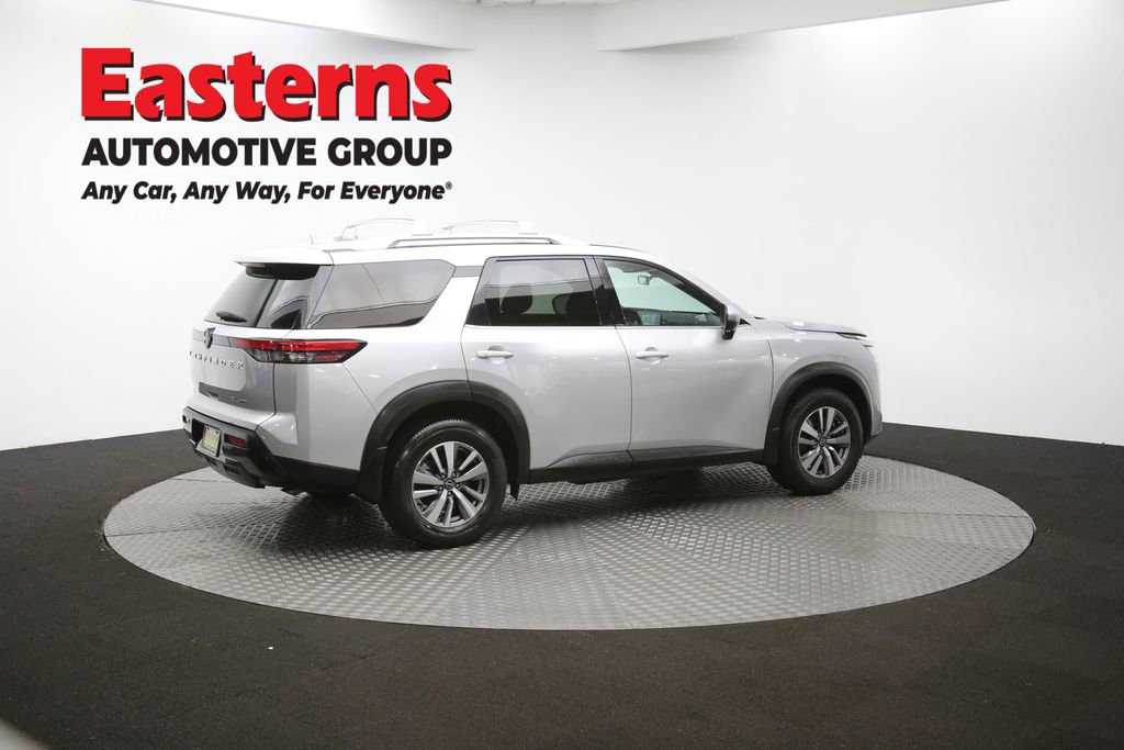 Used 2023 Nissan Pathfinder SL image 41