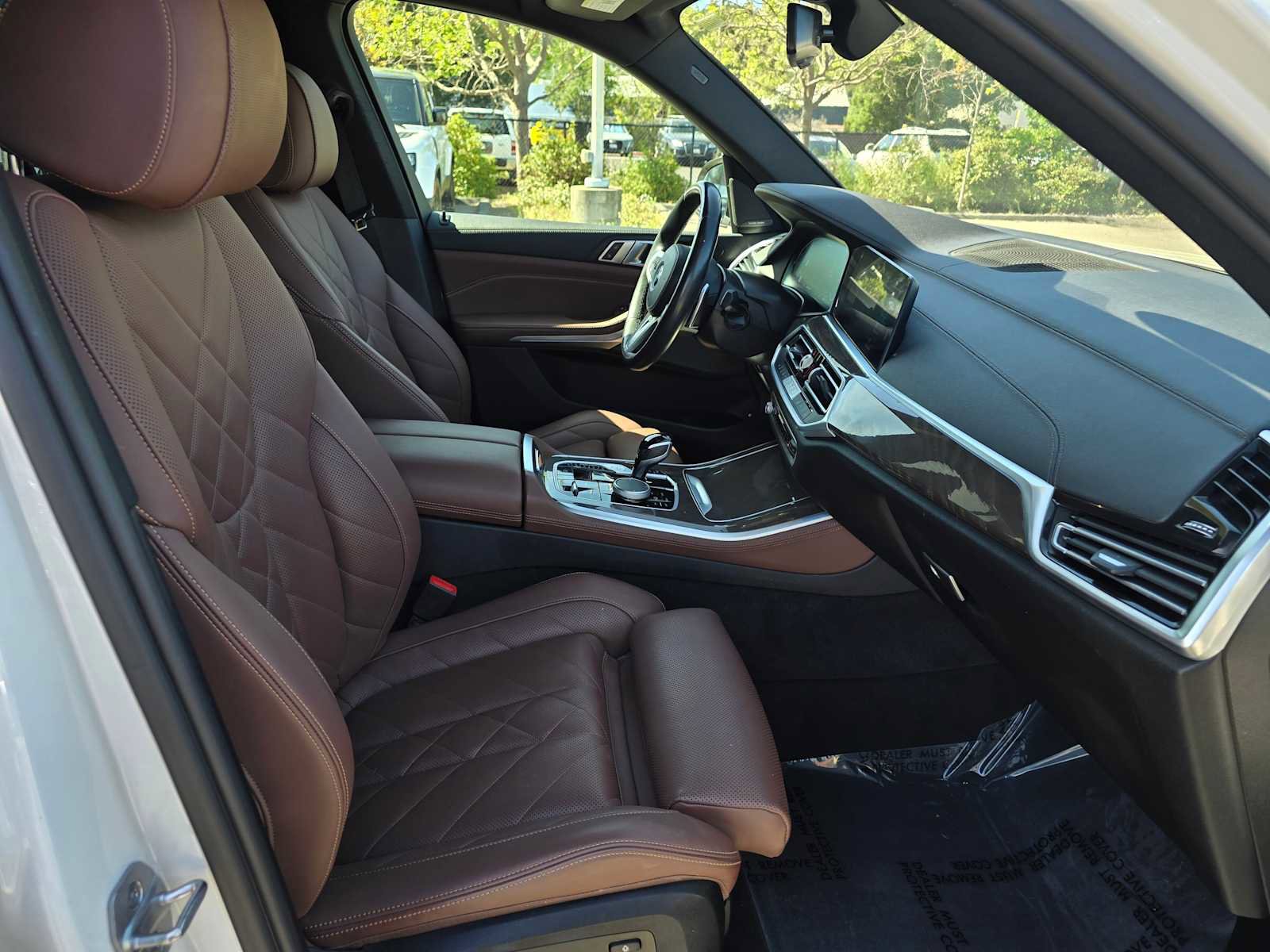 Used 2023 BMW X5 xDrive45e w/ M Sport Package image 11