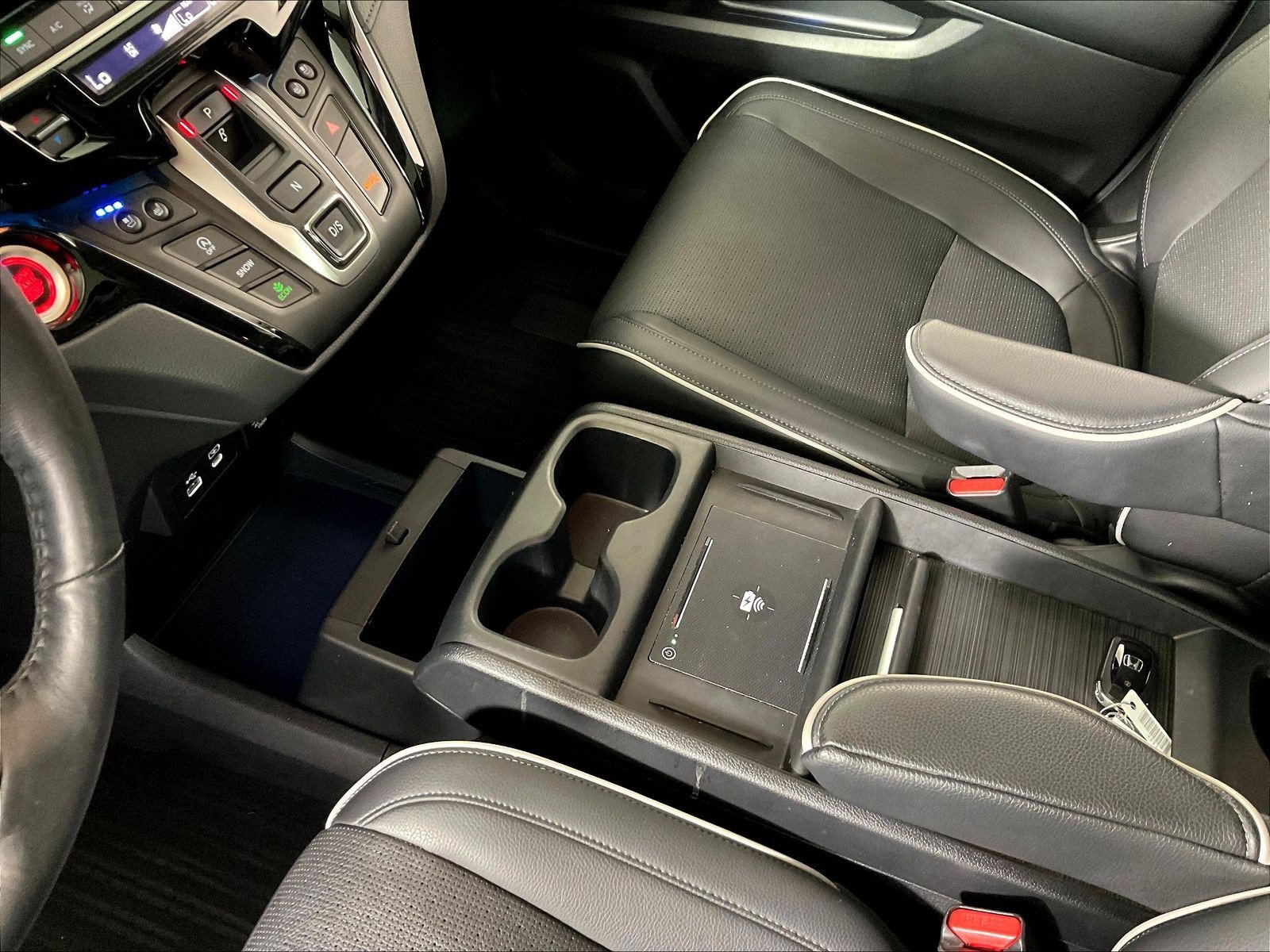 Used 2025 Honda Odyssey Elite image 18