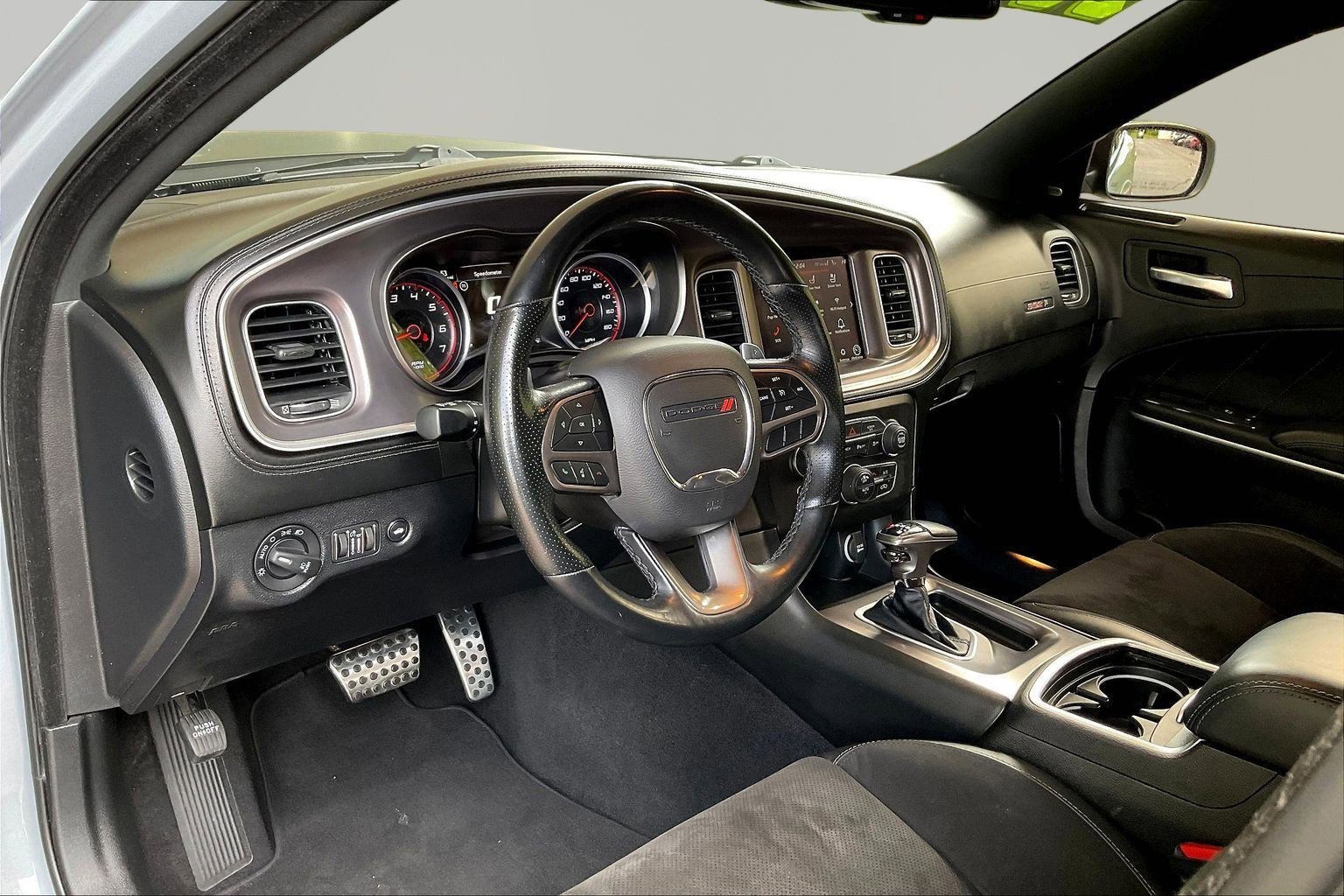 Used 2022 Dodge Charger Scat Pack w/ Plus Group RWD image 17