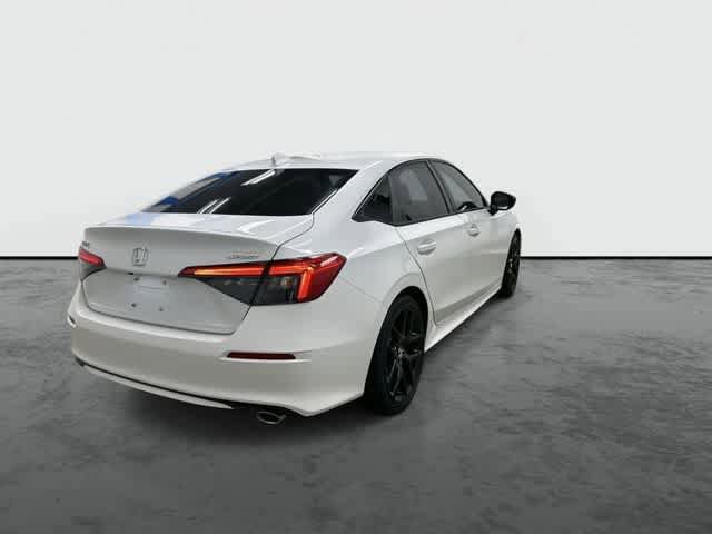 Used 2023 Honda Civic Sport image 3