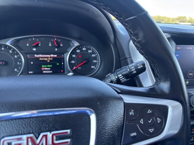 Used 2024 GMC Terrain SLT image 19