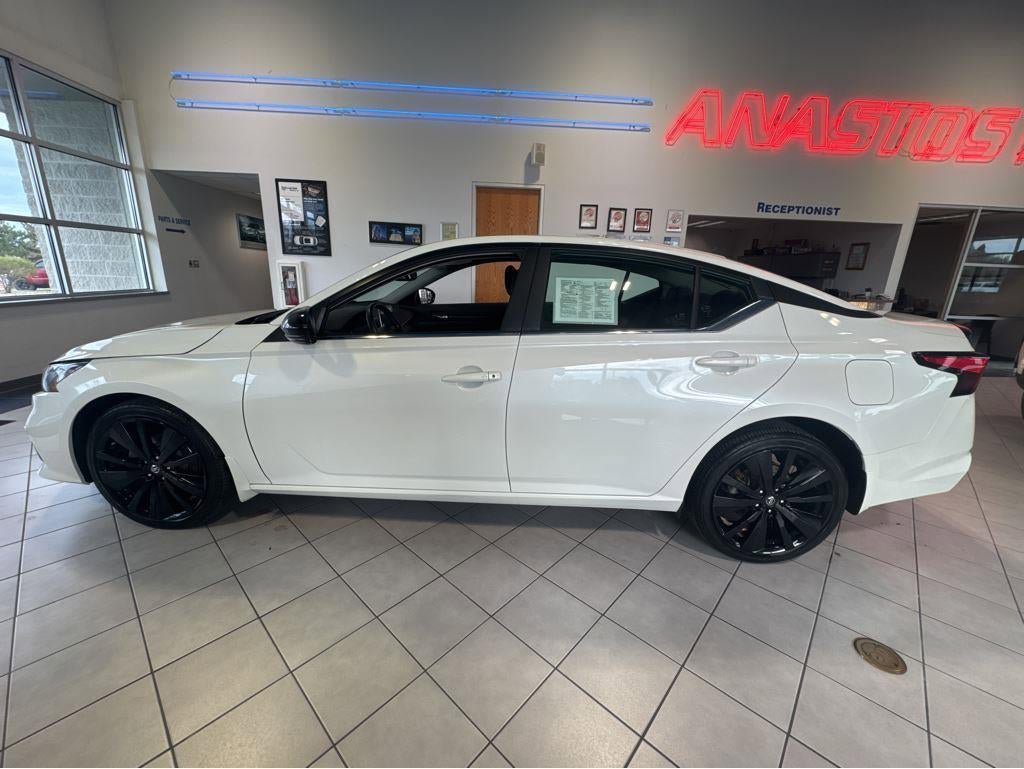 Used 2022 Nissan Altima 2.5 SR AWD/4WD image 8