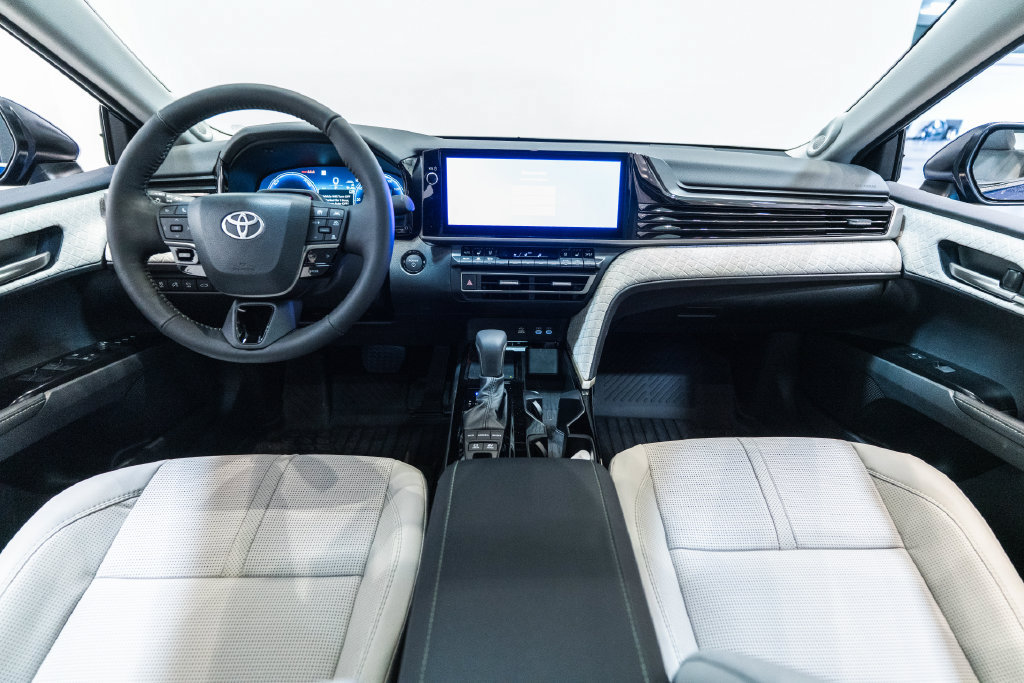 New 2026 Toyota Camry XLE w/ Premium Plus Package AWD/4WD image 13