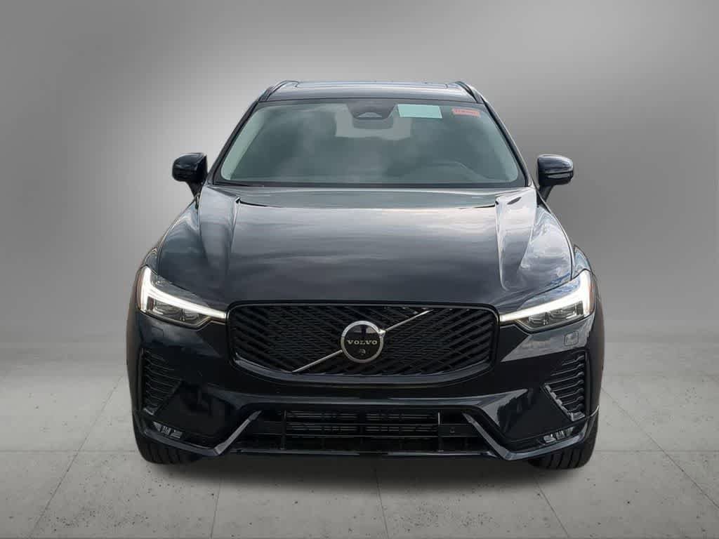 New 2026 Volvo XC60 B5 Plus w/ Protection Package Premier AWD/4WD image 9