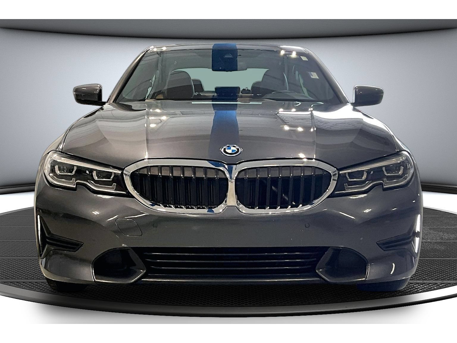 Used 2022 BMW 330e w/ Driving Assistance Package RWD image 4
