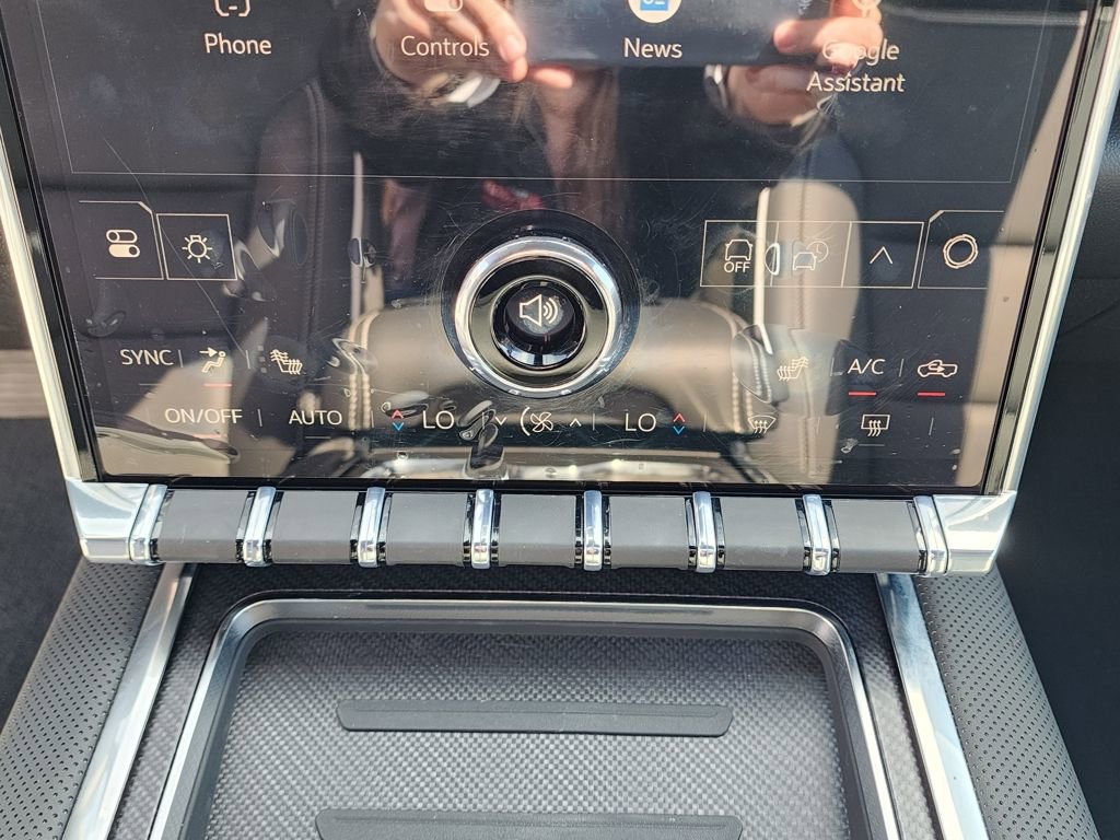 New 2026 GMC Sierra EV Elevation w/ LPO, Elevation Dark Package AWD/4WD image 31