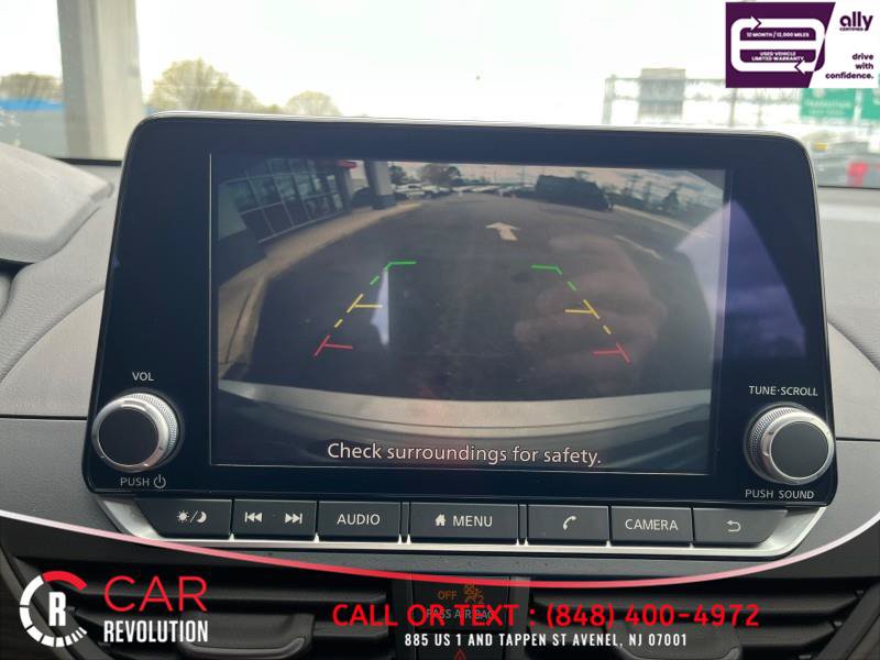 Used 2025 Nissan Altima 2.5 SV FWD image 15