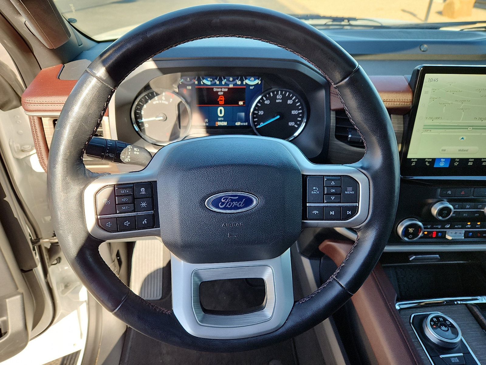 Used 2024 Ford Expedition Limited image 16